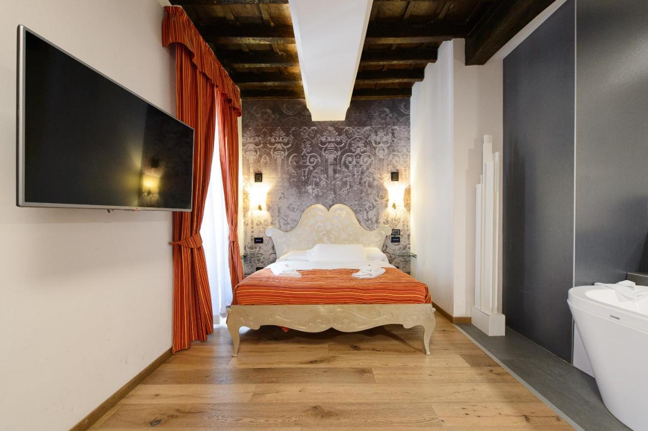 Luxury Ripetta 2 Rom